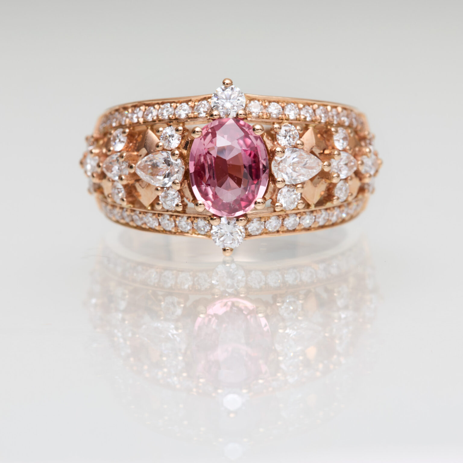 Saphir Padparadscha Briolette Taille Goutte 6/8 Mm - Couleur Pêche Orangé - AAAA+