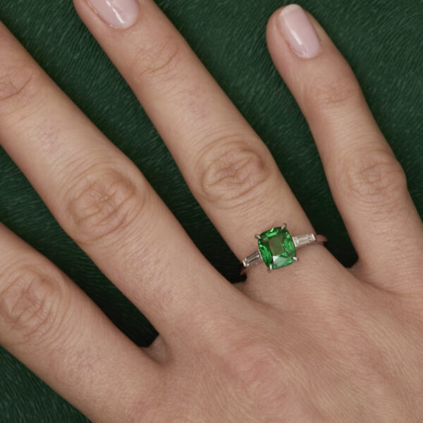 Bague Tsavorite Saphir vert