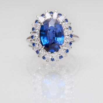 Bague Marguerite - Saphir Royal Blue 4.03 carats